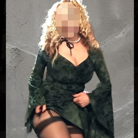 Marie NUR HAUS UND HOTELBESUCHE