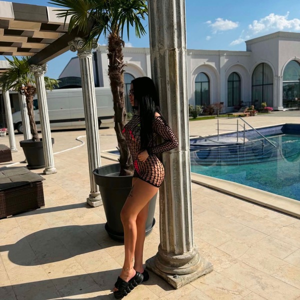 Rihanna Escort