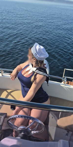 Jana AV L*der