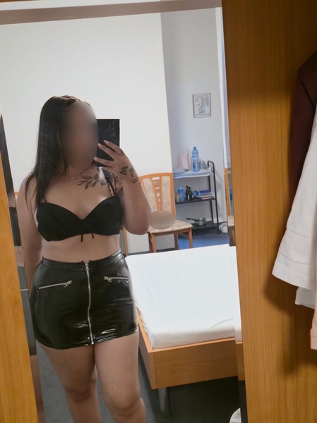 Neu! Alina -NUR ESCORT BIS 20 KM!